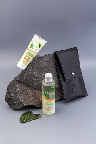 Косметический подарочный набор уходовой косметики для лица