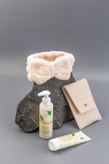 Косметический подарочный набор уходовой косметики для лица с кистями для макияжа